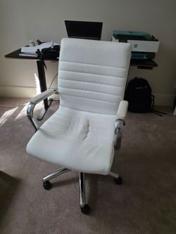 SWiwal Chair
