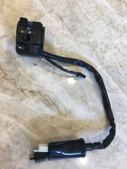 2015 KAWASAKI NINJA 300 OEM LEFT CLIP ON HANDLE HORN SIGNALS SWITCH SWITCHES IN PERFECT LIKE NEW CONDITION
