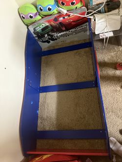 Lightning McQueen bed
