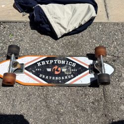 KRYPTONICS Skateboard 