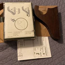 Eddie Bauer Hand Carved Wooden Bracket 