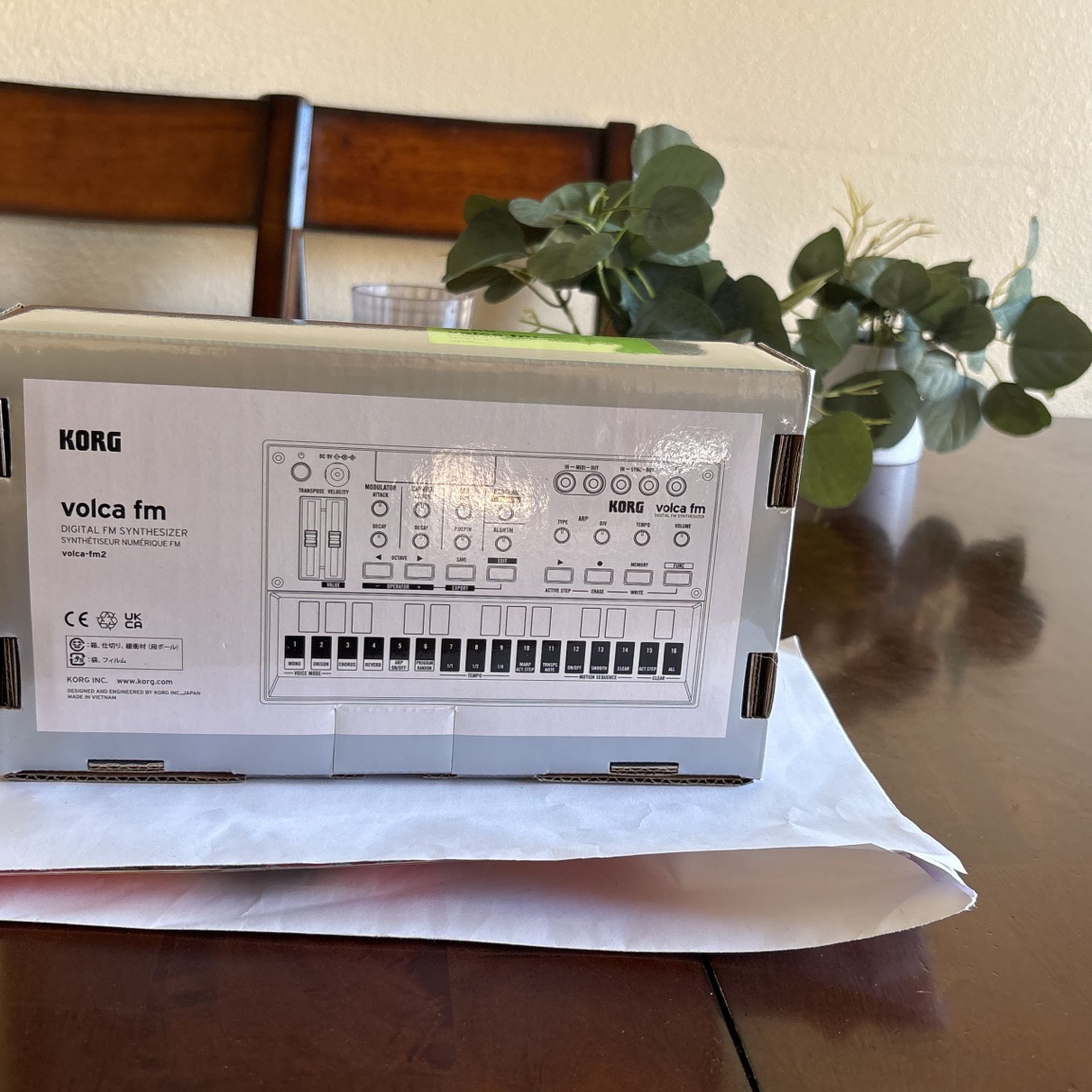 Korg Volca Fm 2 Synthesizer