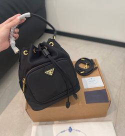 Bag, shoulder bag 22.5 x 17.5 x 12cm