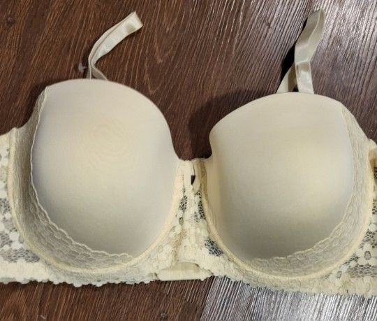 44 D Pure Beauty by Rene Refe Underwire Bra NWT