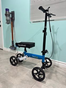 Fs: knee scooter