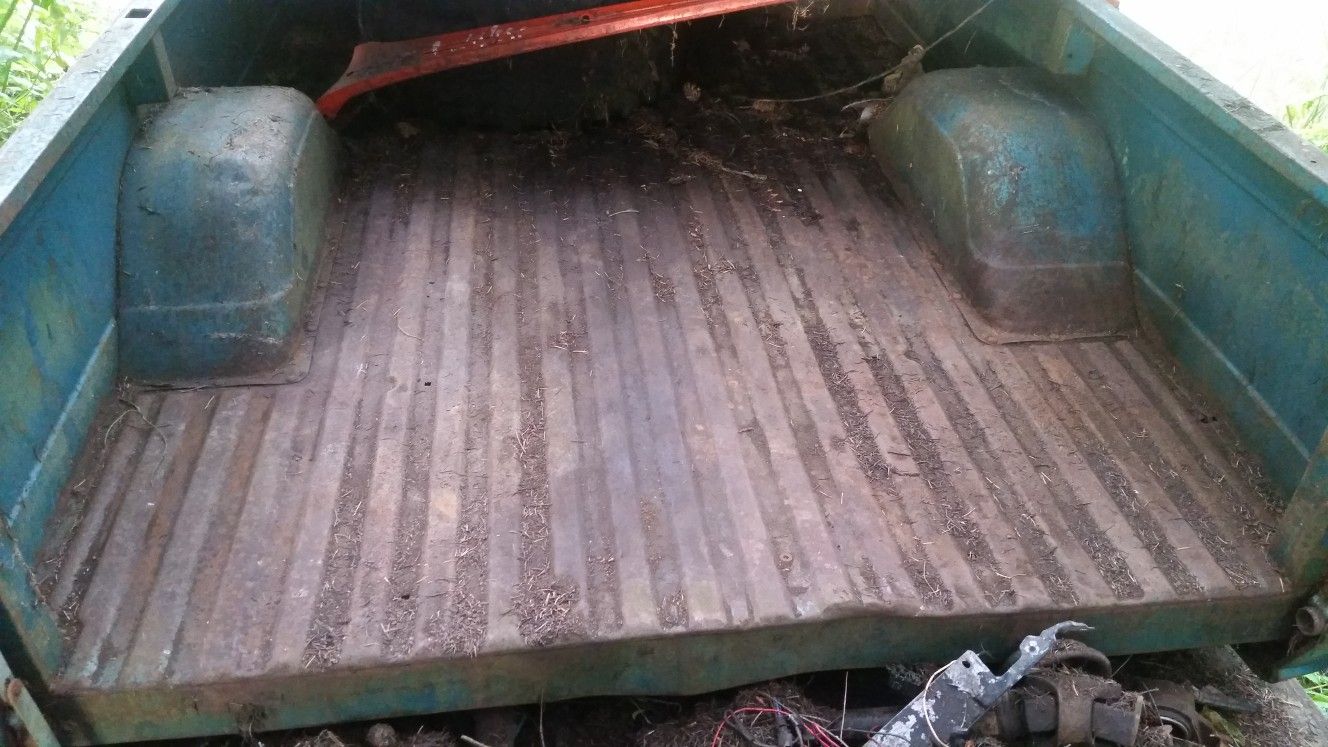 1970 Chevy bed 8 ft long bed