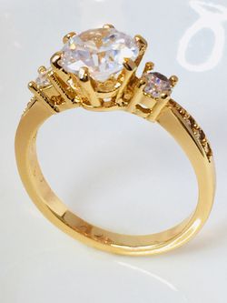 Very High Quality As Real Gold 18K Yellow Gold Plated Three Stones Ring.