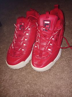 Woman Fila Size 9