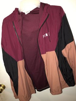 Sweater size L asking 20.00