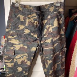 Women’s Cargo Pants