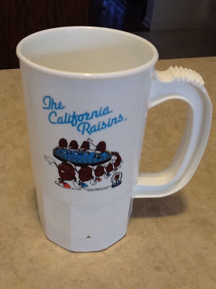 1980s California Raisin Super Mugs