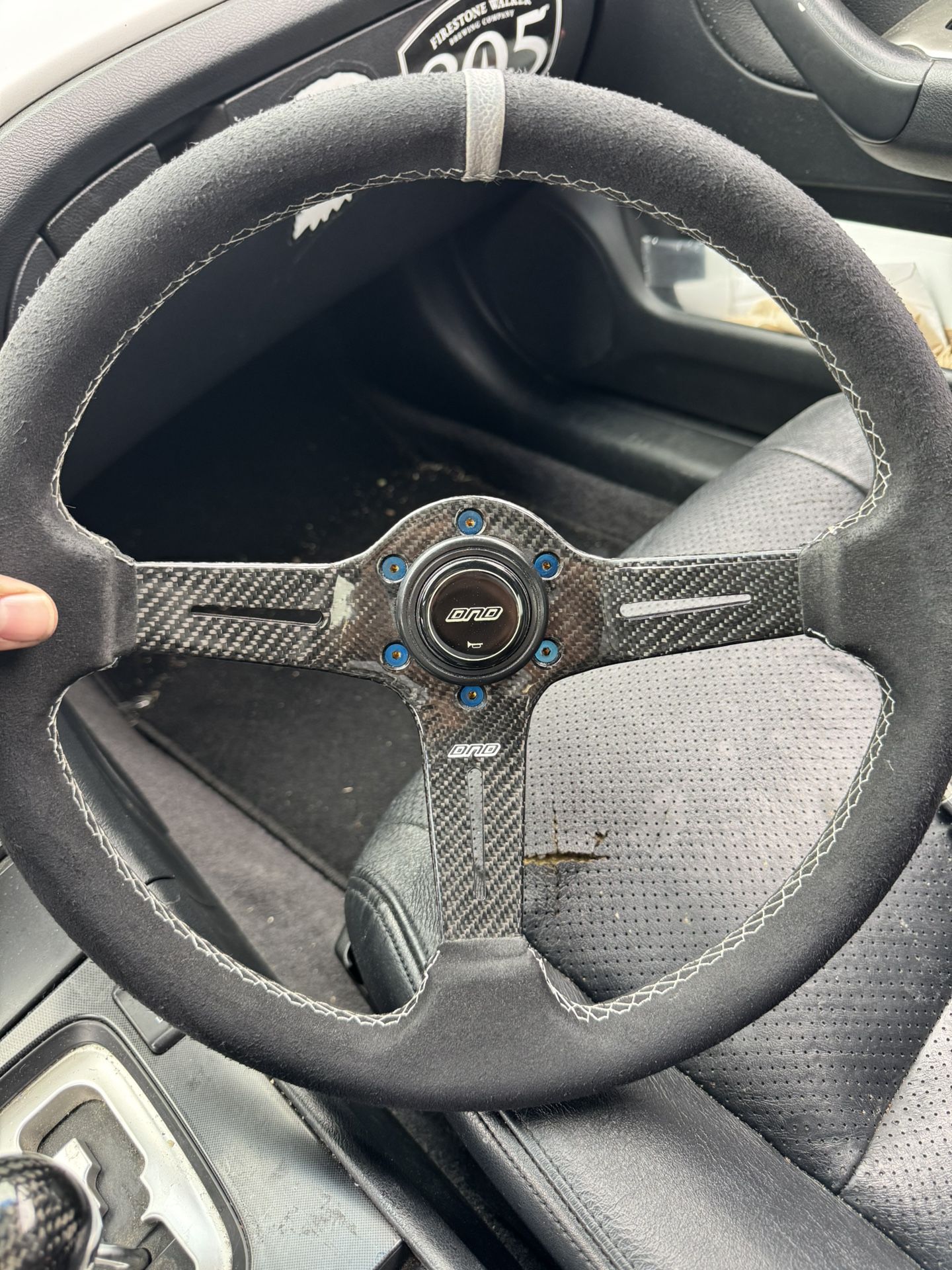 DND Carbon Steering Wheel With NRG Quick Release And SRK-131 NRG Hub 