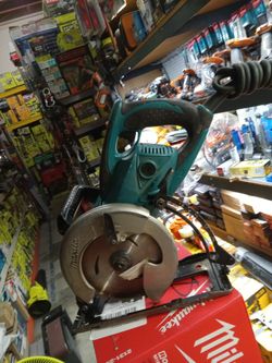 MAKITA CORDE 7 1/4 IN  WORD DRIVES 