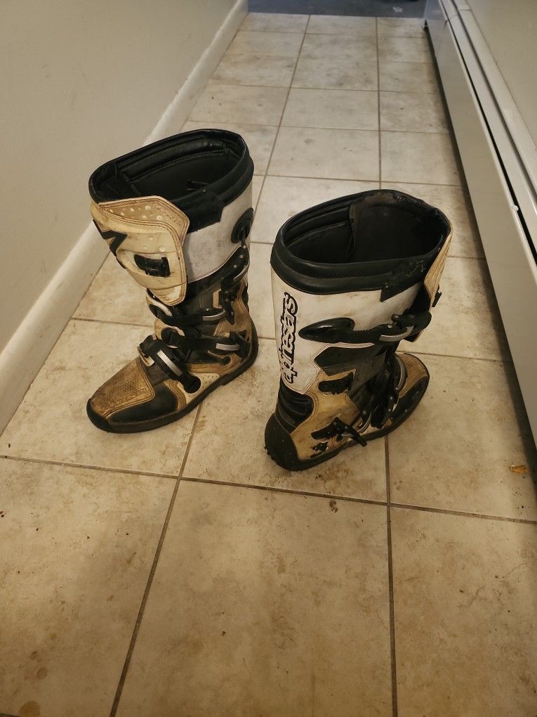 Motocross Dirtbike Boots 9, 10.5?