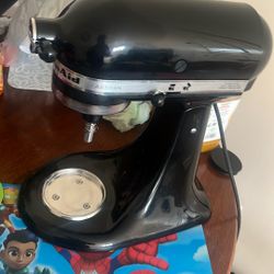 Kitchen Aid Stand Mixer 