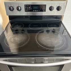 Used Electric glass top stove