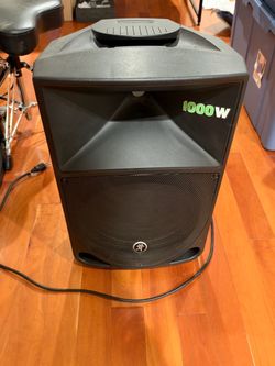 Powered PA Speaker / Stage Monitor - Mackie Thump12 1000W 12"