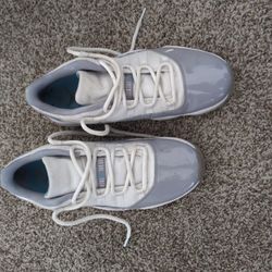 Jordan 11 Low Cement Grey