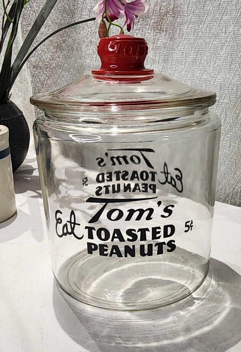 Original Vintage Eat Tom's Toasted Peanuts 5 cents Glass Jar w/ Red Embossed Knob Top