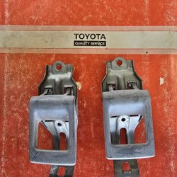 Toyota Interior Door Handles (Pair) 84 to 88 Pickup & 4Runner
