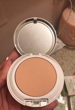 Clinique Face Powder