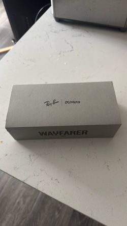 Meta Ray-Ban Smart Glasses Gen 2 (NEW) – Transitions Lens (Clear → Grey)