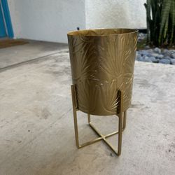 Gold Pot / Champagne Holder