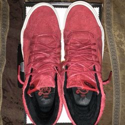 Year of the monkey Vans sk8 hi size 9.5 VNDS