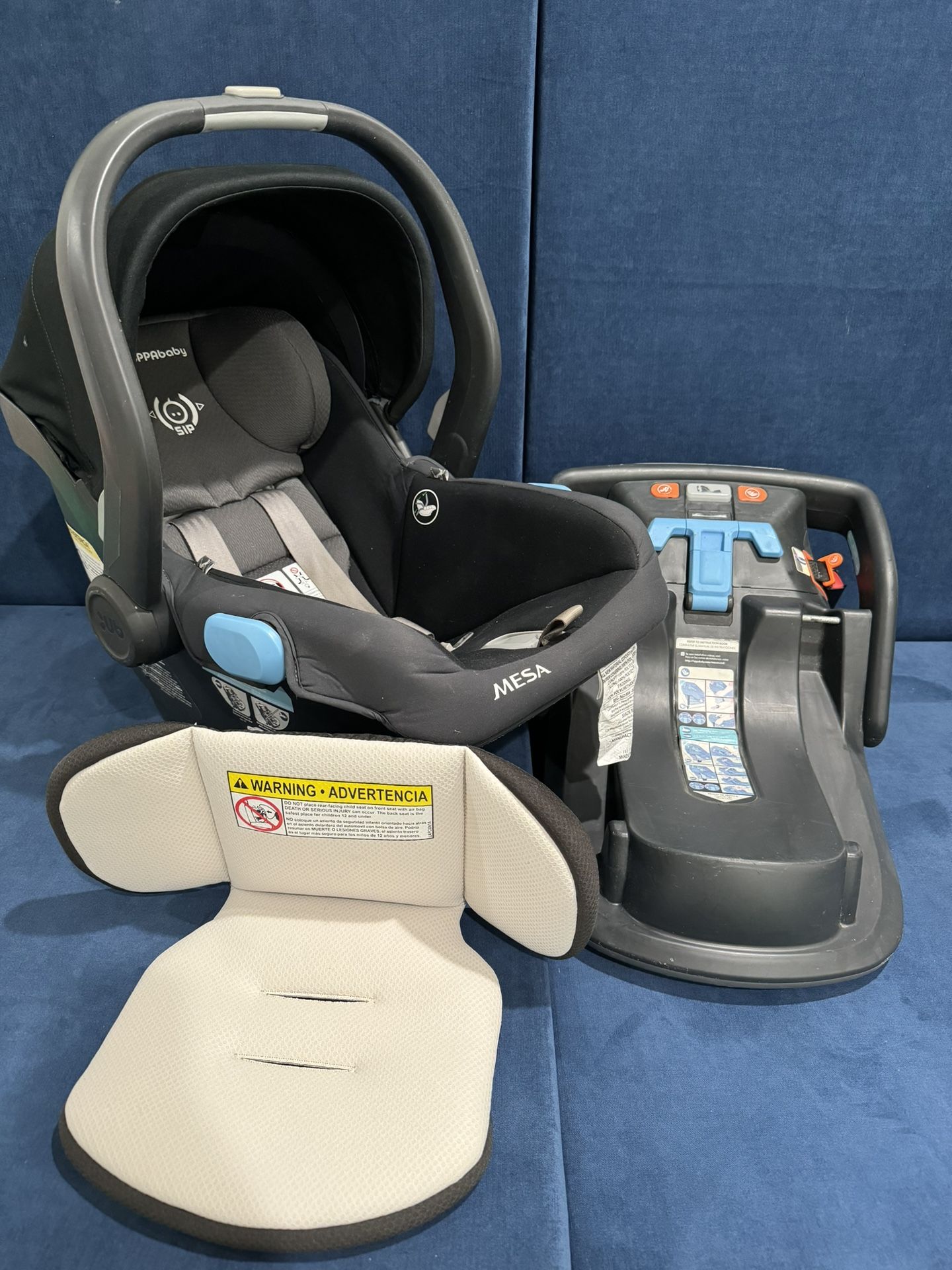 Uppababy Mesa Car Seat, Base Newborn Insert