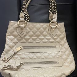 The Marc Jacobs Ivory Leather Quilted Classic Leather Zipper Tote Bag