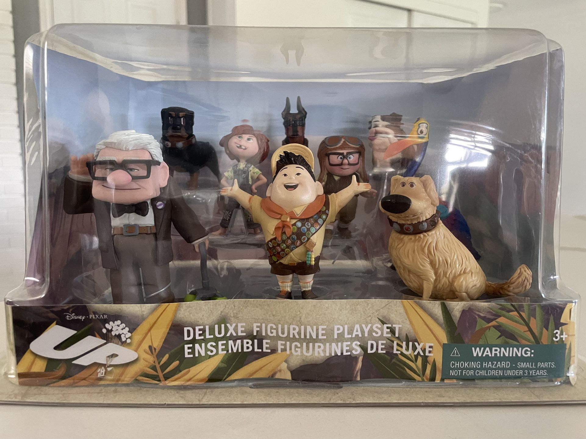 Toy Disney Store Up Pixar Movie Deluxe Figurine 9 Piece Playset - Includes Carl, Ellie, Russell, Alpha, Beta, Gamma, Dug, and Kevin