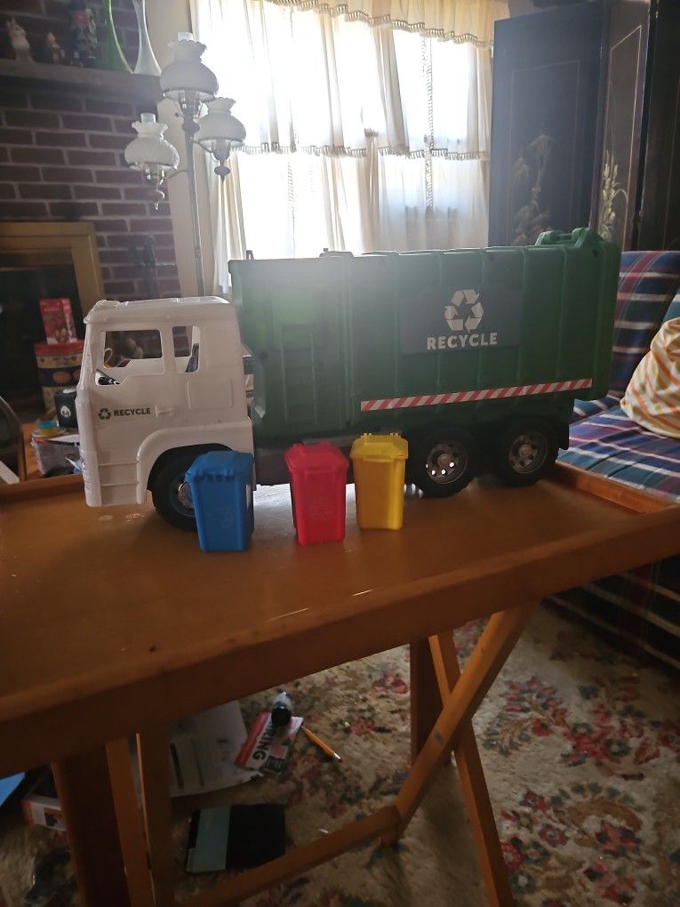 Kids Garbage Truck 