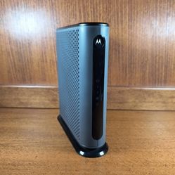 Motorola MB8600 DOCSIS 3.1 Ultra-High Speed Cable Modem Approved for Xfinity by Comcast, Spectrum, Cox Supports Cable Plans up to 1000 Mbps
