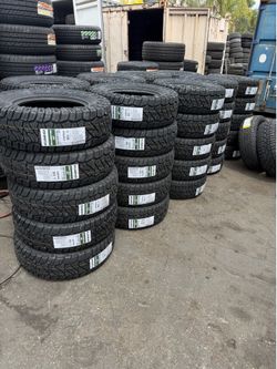 265/70/17 Kumho Rugged Terrain Tires
