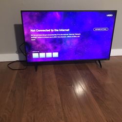 40 Inch Visio Smart TV