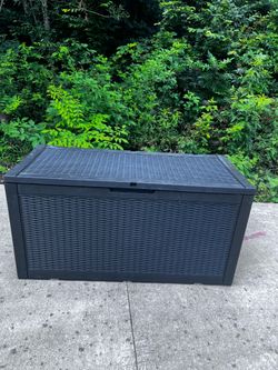 Large Deck Box