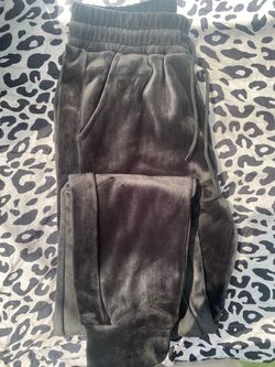 black sweats cozy