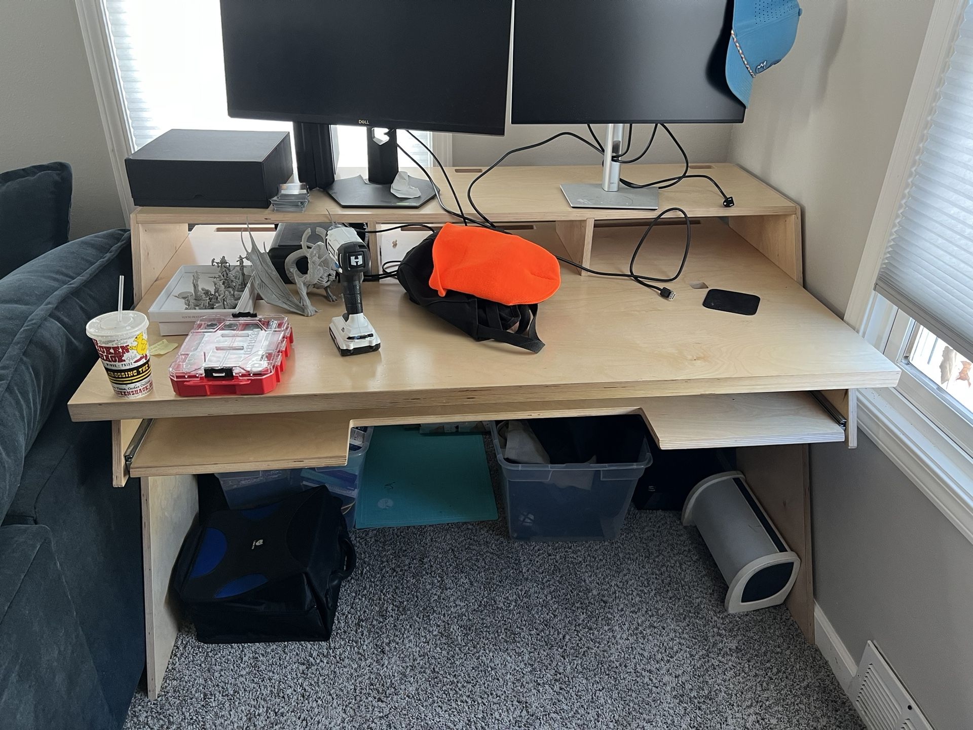 Output Platform Music Production Desk w/ Keyboard Shelf