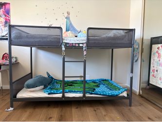 Bunk bed