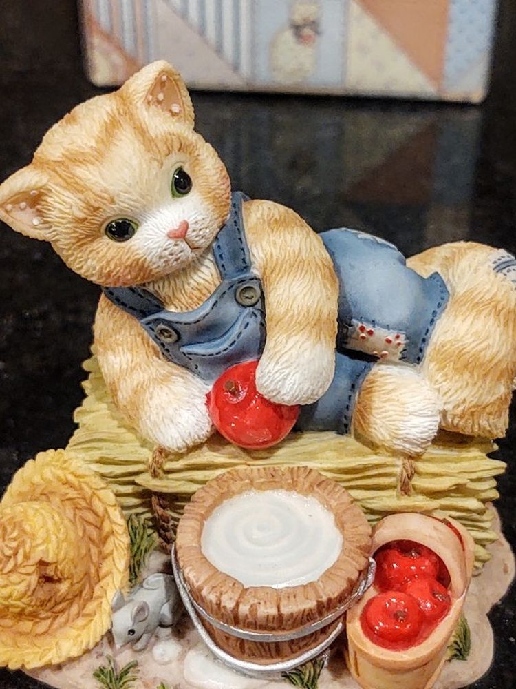 Vintage Calico Kittens Figurine