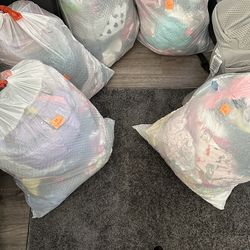 Free clothes 9-24 months