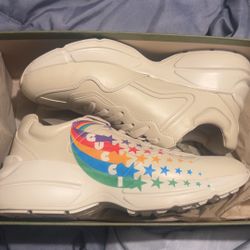 Size 9 Gucci Sneakers 
