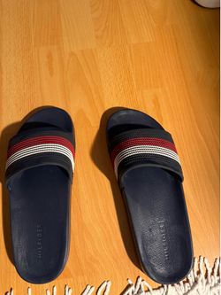 Tommy sandles like new size 8.5 men’s