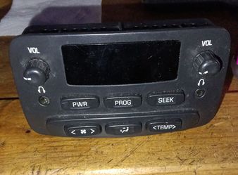 Head unit and climate control  for 02-03 trailblazer or envoy( rear)