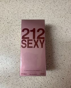 212 Sexy Carolina Herrera Eau De Parfum 