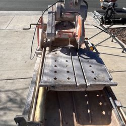 MK industrial tile saw