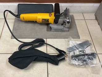 DeWalt DW682 Plate Biscuit Joiner Kit 6.5 Amp Corded Woodworking Tool w/ Case