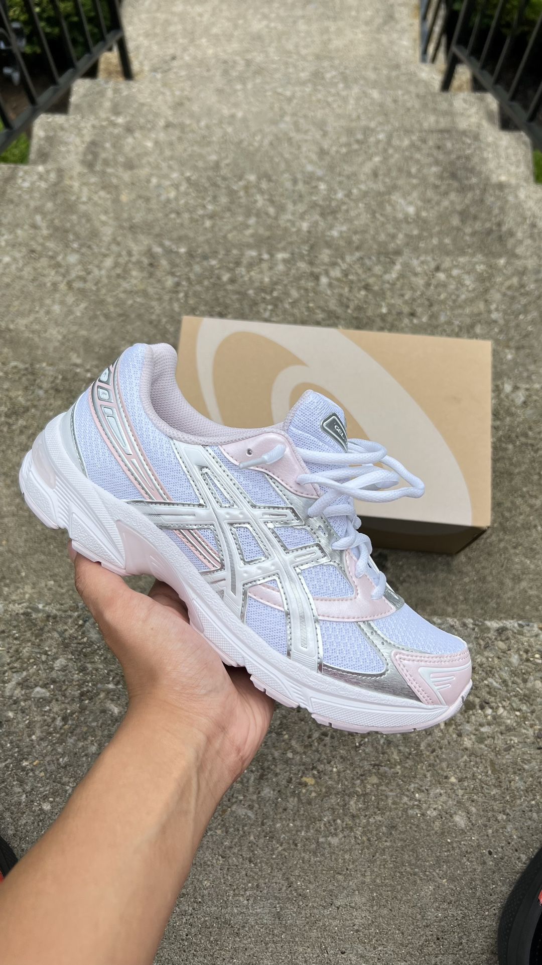 Pink ASICS 🌟 9w/7.5m