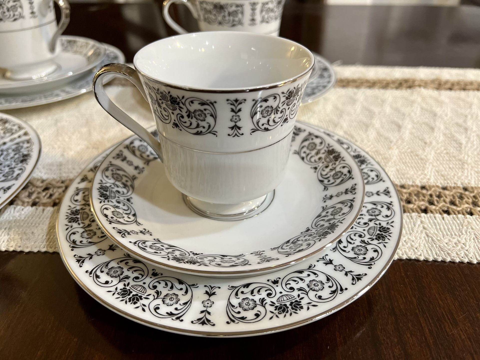 VINTAGE ANTIQUE FINE CHINA SET 12 PIECES ROYAL SONG TROUSSEAU 3038-A, BLACK WHITE IVORY