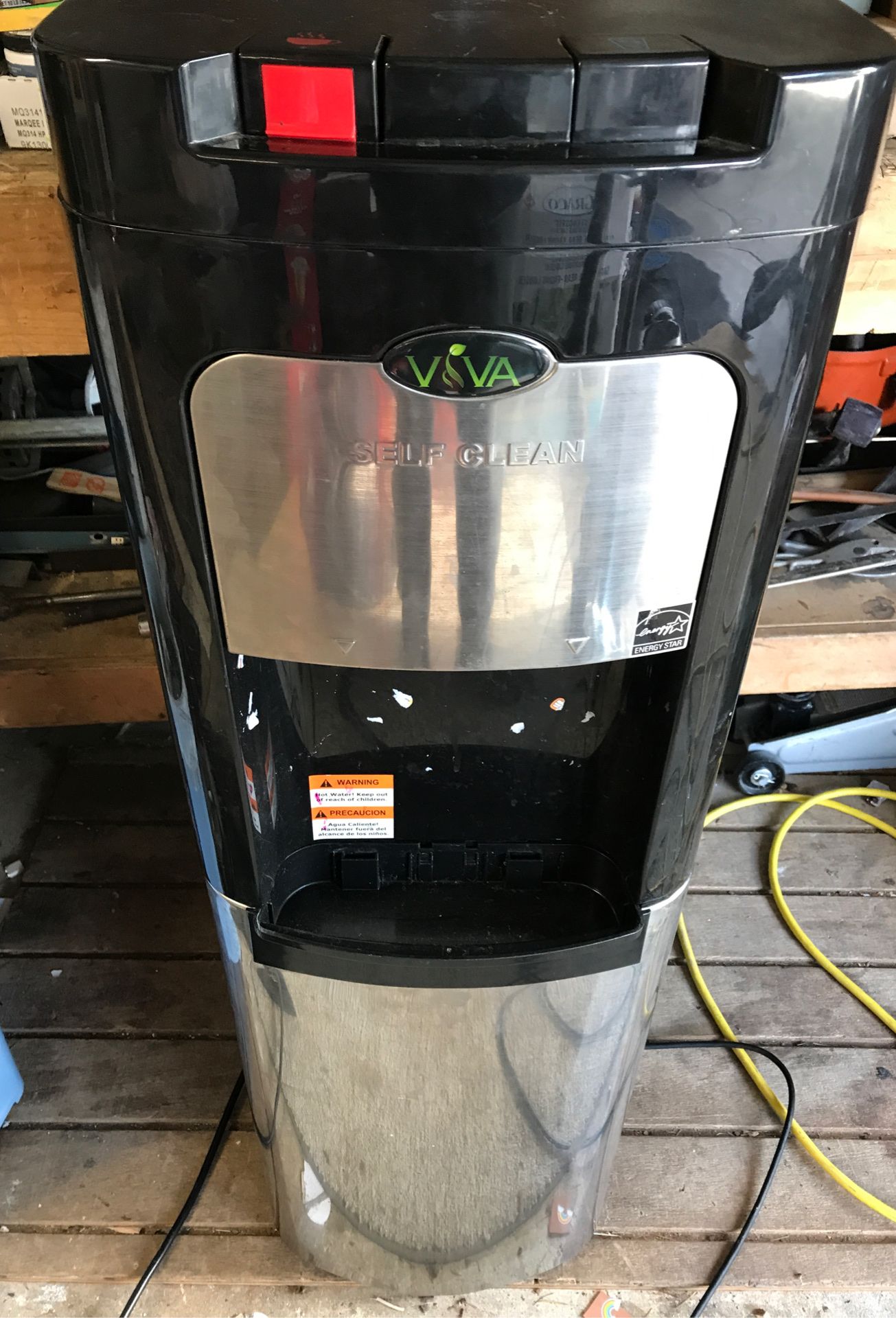 Viva self clean water dispenser for Sale in Puyallup, WA OfferUp